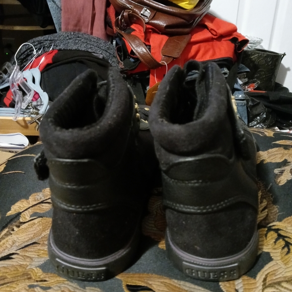 🏀🎒GUESS HIGH TOPS BLACK&GOLD🥊💝 - Picture 2 of 14